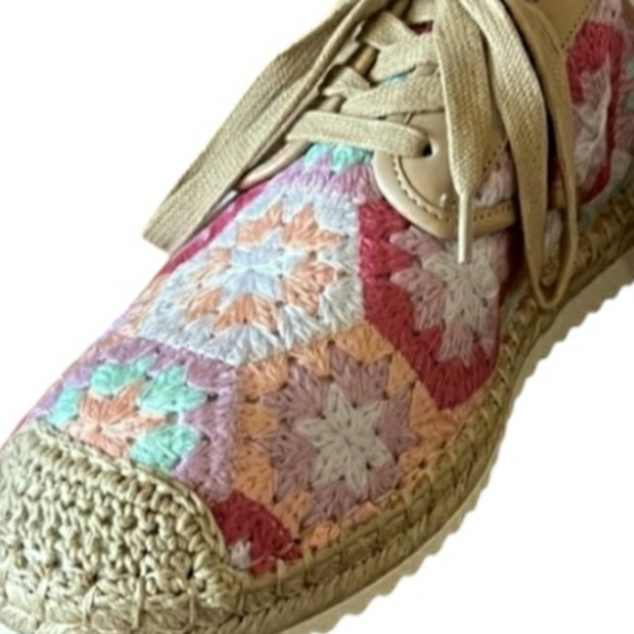Boho 8.5 Cottage Confy Crochet Floral Espadrille Grandmacore - Picture 4 of 4